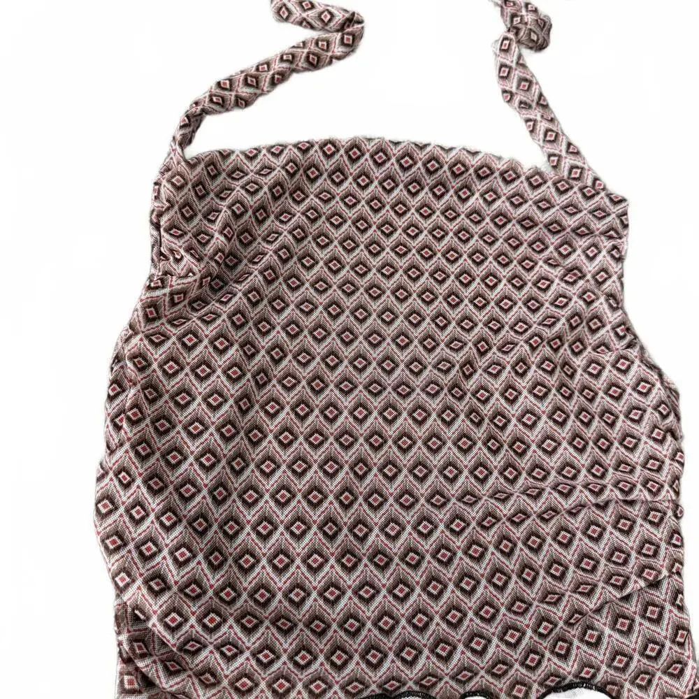 Stylish Diamond Pattern Halter Top - Perfect for Summer - Picture 3 of 5